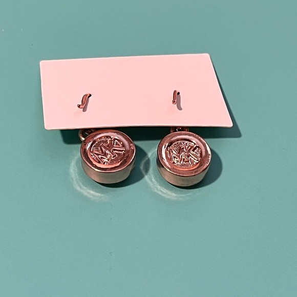 💥NWT💥Michael Kors Rose Gold Drop & Crystal Earrings! 😍 - Picture 4 of 4